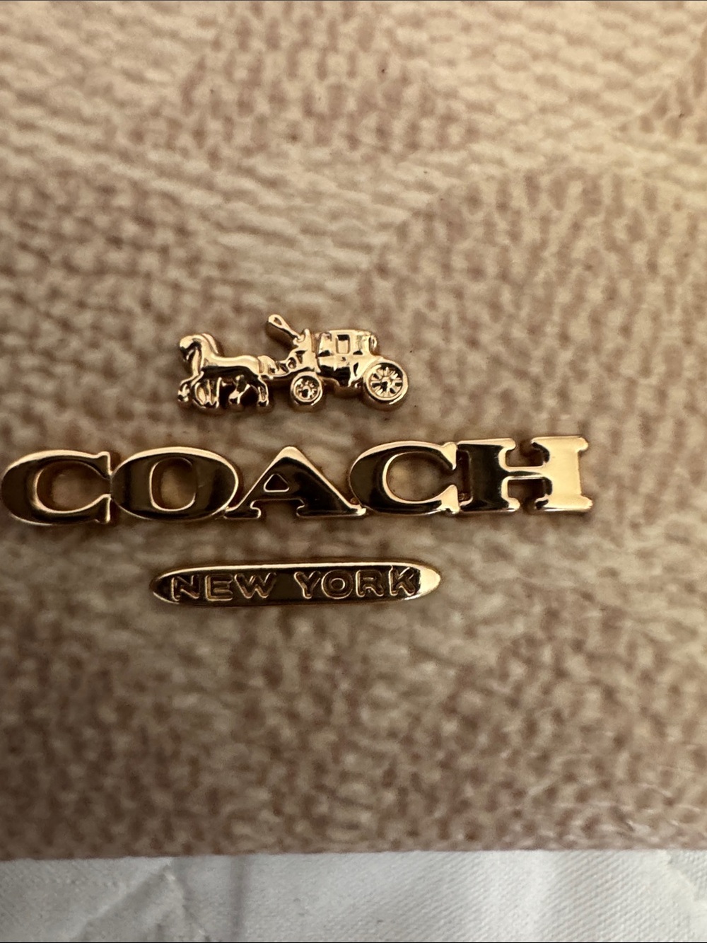 Coach Beige and Chalk Signature Zip Card Case - Picture 4 of 6
